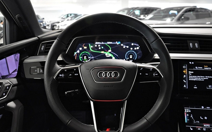 Audi e-tron cena 374900 przebieg: 1300, rok produkcji 2021 z Strzelno małe 466